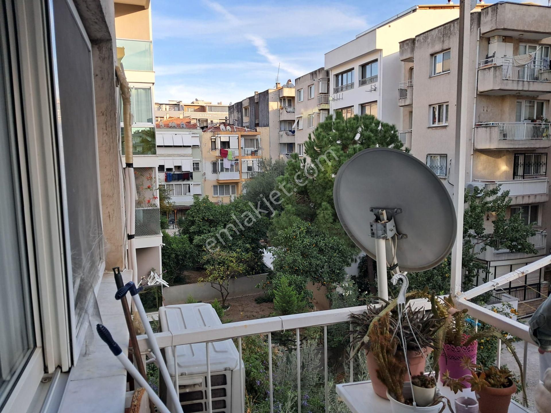 Satılık İzmir Karşıyaka Bahçelievler Cevdet Bilsay Caddesi Üzerinde Yatırımlık Daire - Görsel 7