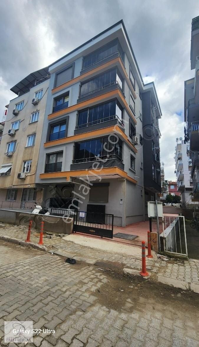 Tire 4 Eylül Satılık Daire TİRE PRESTİJDEN SATILIK ÇARŞI MERKEZDE ARA KAT SIFIR DAİRE