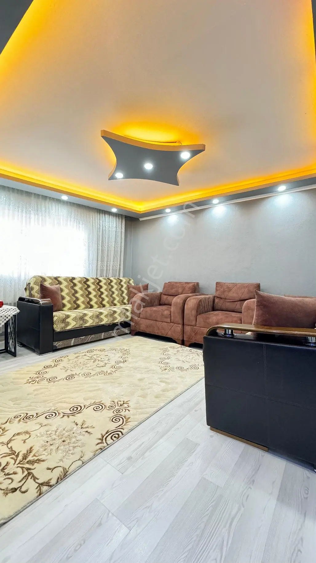 Beyaz Gayrimenkulden Satılık 5+2 Havuzlu Müstakil Ev - Görsel 16
