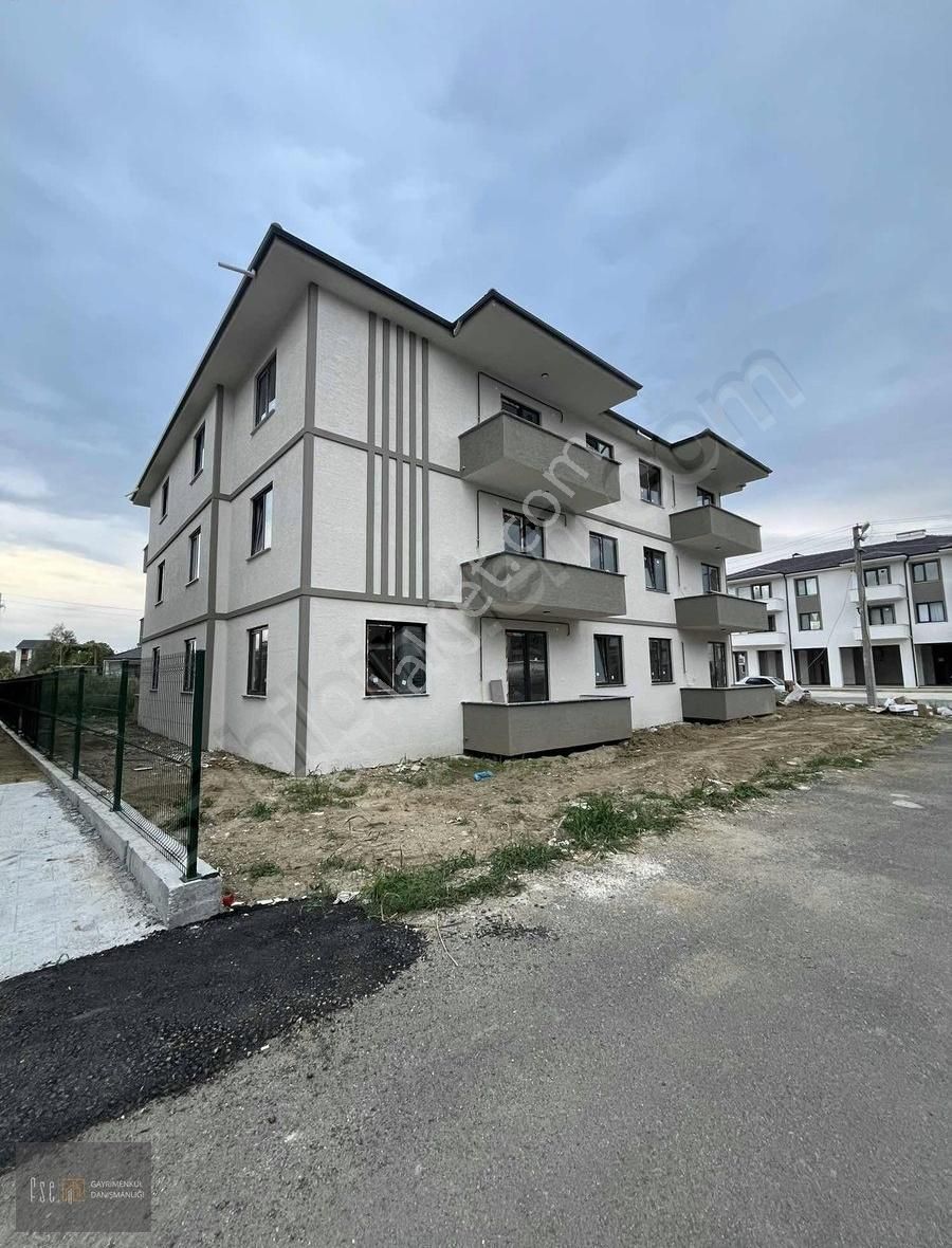 Akyazı Yeni Kiralık Daire AKYAZI YENİ MH'DE FAKÜLTEYE 400M MESAFEDE KİRALIK 1+1 DAİRE