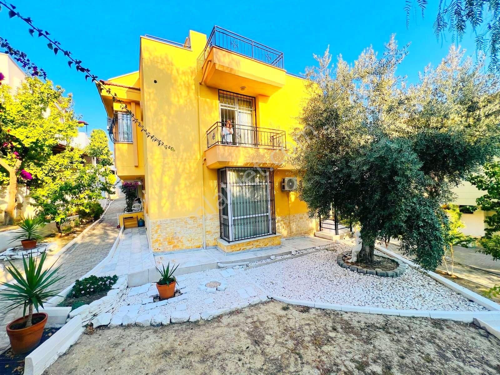 Kuşadası Kadınlar Denizi Satılık Villa KUŞADASI KADINLAR DENIZINDE SATILIK HAVUZLU 3+1 VILLA