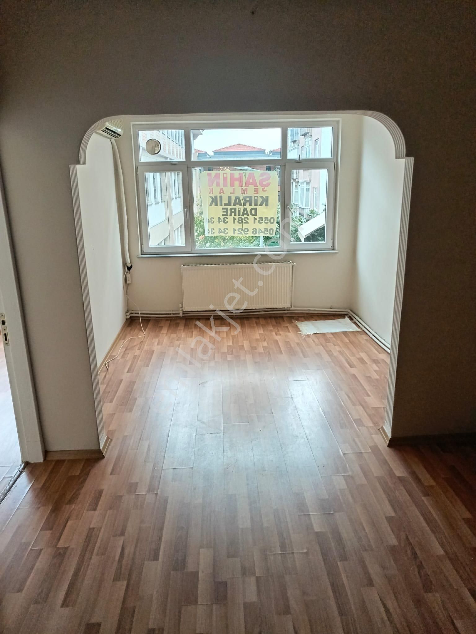 Fatih Koca Mustafapaşa Kiralık Daire  ŞAHİN EMLAK'TAN, K.M.PAŞA'DA 1.KAT 2+1 KİRALIK DAİRE