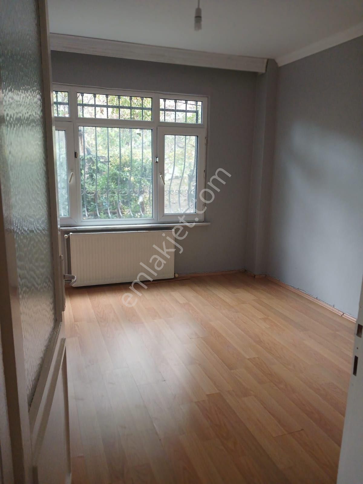 Sarıyer Zümrütevler'de Satılık 3 Katlı Müstakil Bahçeli Hisse Tapulu Ev - Görsel 9