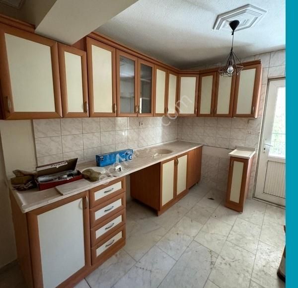 Milas İsmet Paşa Kiralık Daire MY GAYRİMENKUL- EMEK MAHALLESİ KİRALIK CADDE ÜSTÜ 3+1 DAİRE