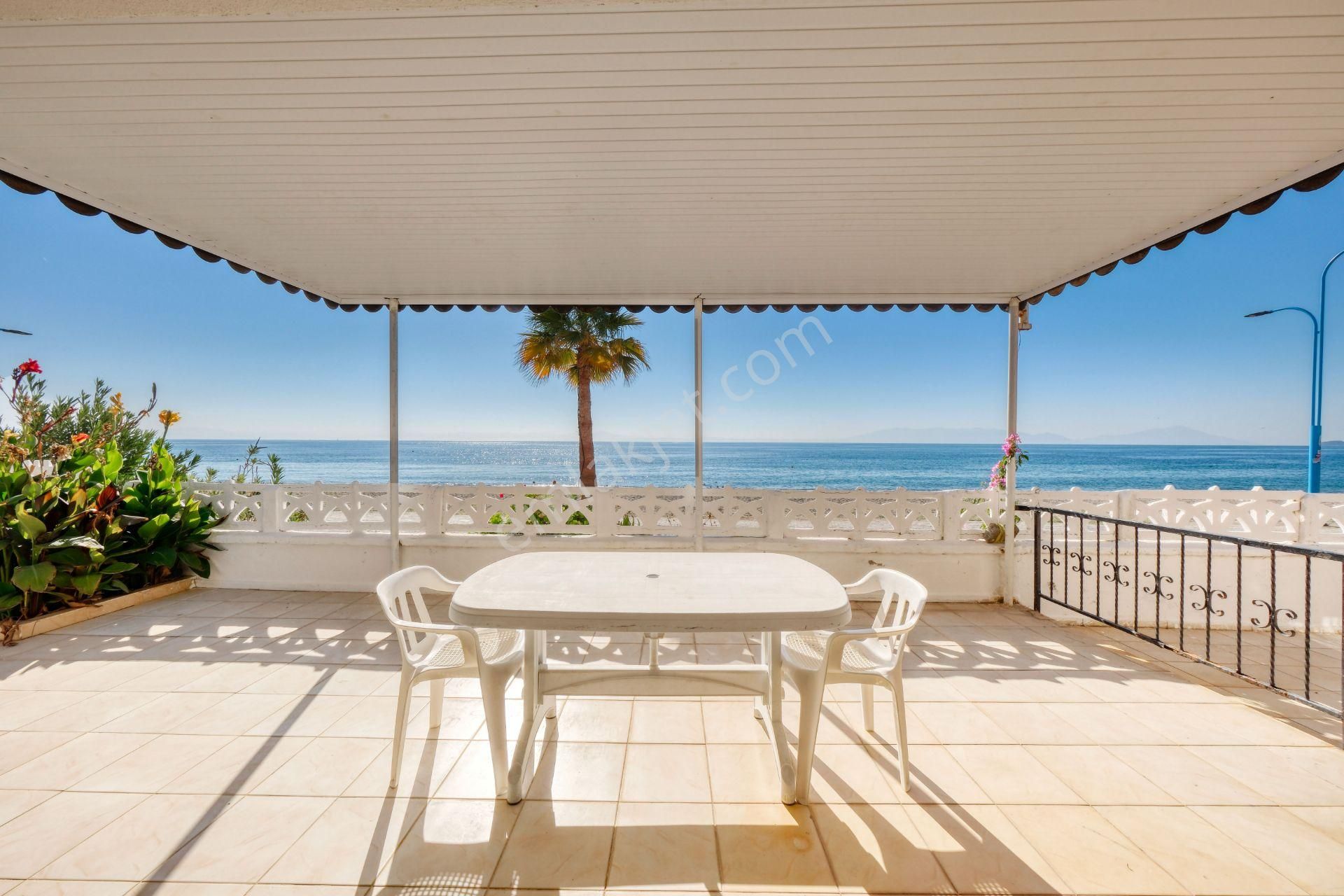 Ad Team'den Seferihisar Ürkmez'de Denize Sıfır Tek Katlı Villa - Görsel 27