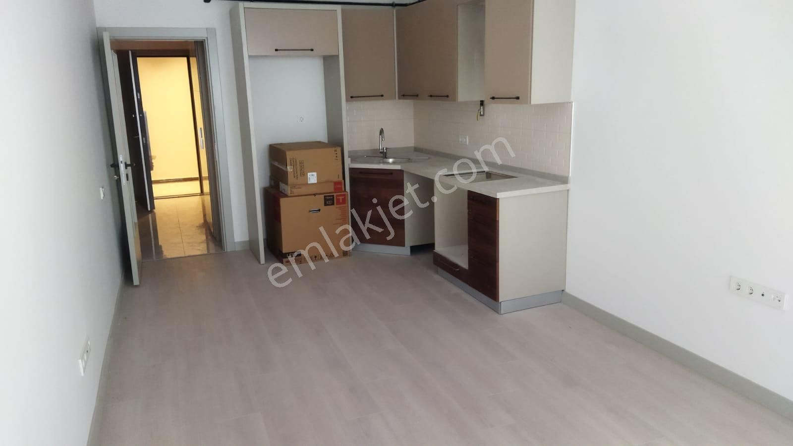 Maltepe Küçükyalı Satılık Daire KÜÇÜKYALI SAHİLE VE MARMARAYA ÇOK YAKIN 2+1 SIFIR