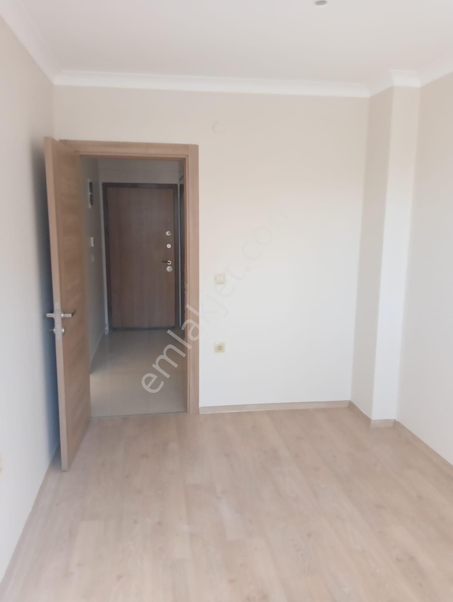 Çiğli Evka 5 Site İçerisinde Kiralık Ara Kat Daire - Görsel 3