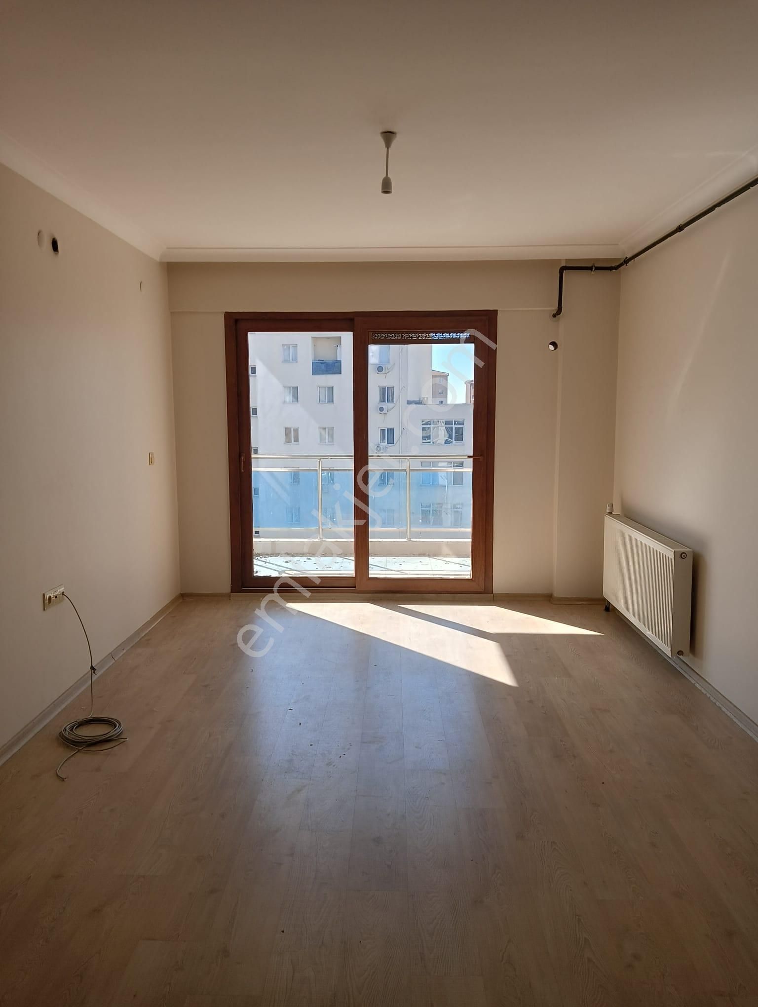 Çiğli Evka 5 Site İçerisinde Kiralık Ara Kat Daire - Görsel 2