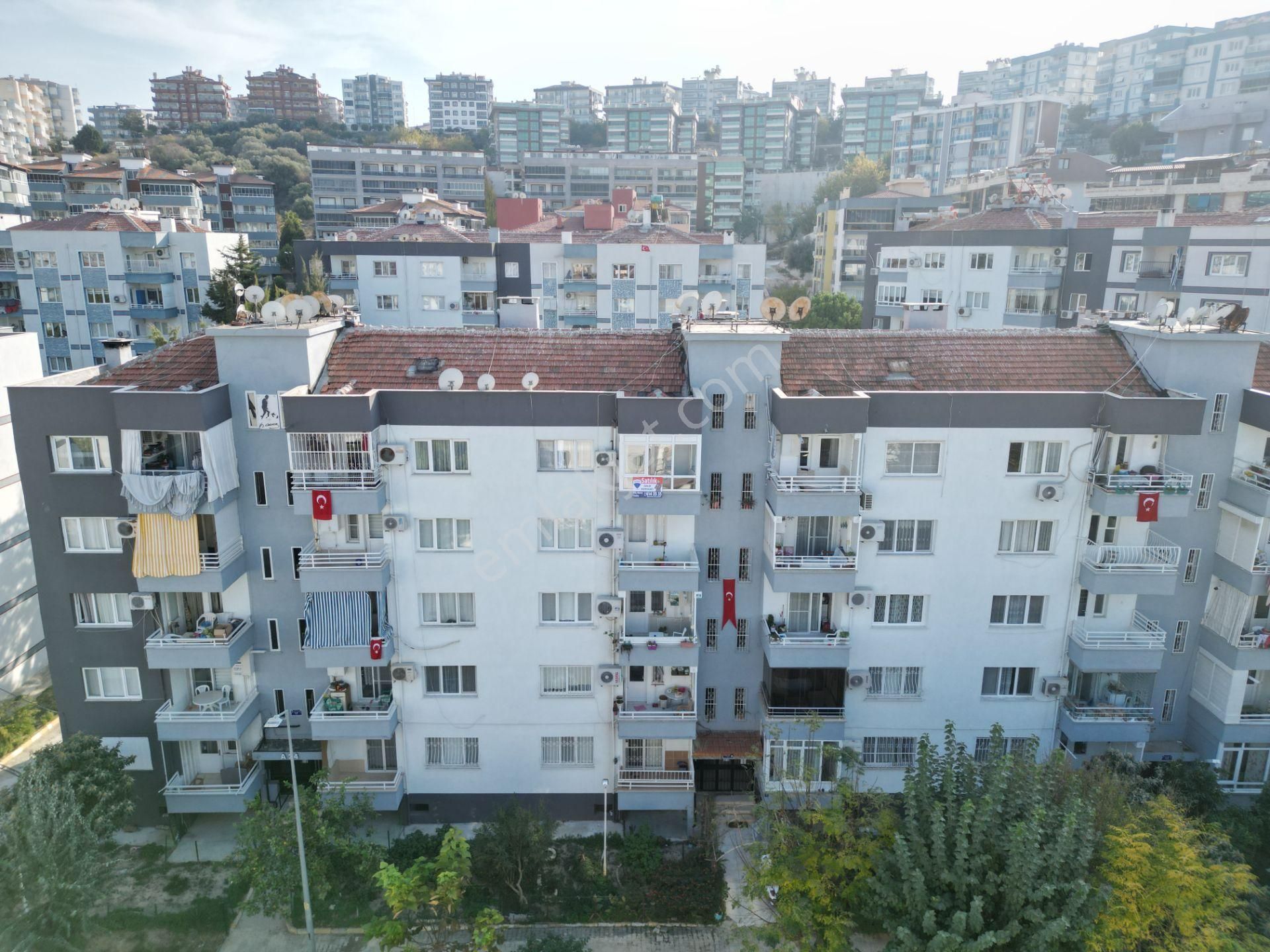 Kuşadası Kadınlar Denizi Satılık Daire  KUŞADASI MERAM SİTESİ'NDE 2+1 SATILIK DAİRE