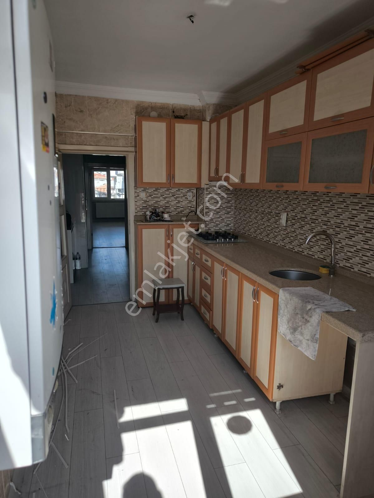 Sincan Akşemsettin Satılık Daire  AKŞEMSETTİN MAH. 3+1 YAPILI 115M2 KATTA SATILIK DAİRE