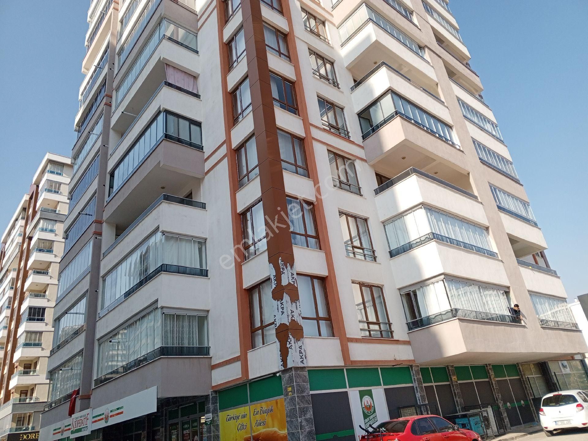 Selçuklu Şeker Satılık Daire SELCUKLU SEKER TEKKE CAD. 175 M2 3+1 SATILIK LUKS DAIRE