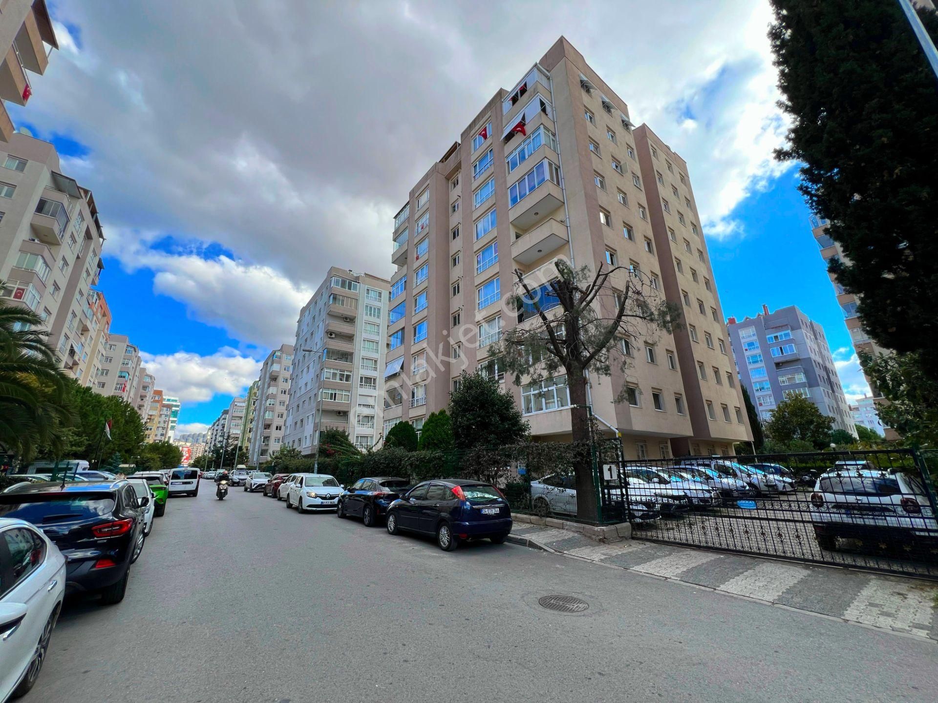 Maltepe Altayçeşme Satılık Daire  BİRİKİM'den TEK YETKİLİ Yaşamkent Sitesi'nde 8.Kat Lüks Ferah 3+1 Satılık Daire