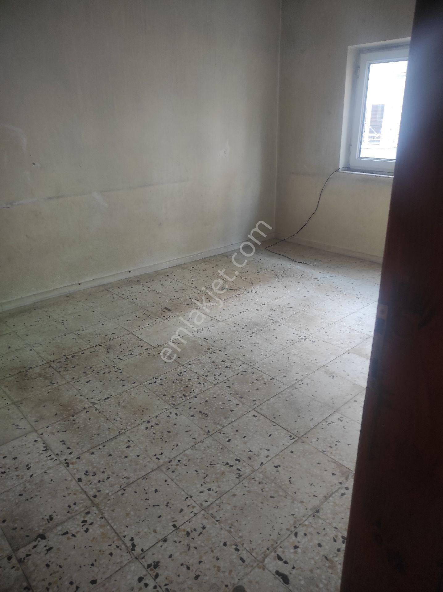 Yeşilhisar İdris Kiralık Daire KAÇMAZ EMLAKTAN YEŞİLHİSAR ÇARŞI MERKEZDE 2+1 KİRALİK DAİRE