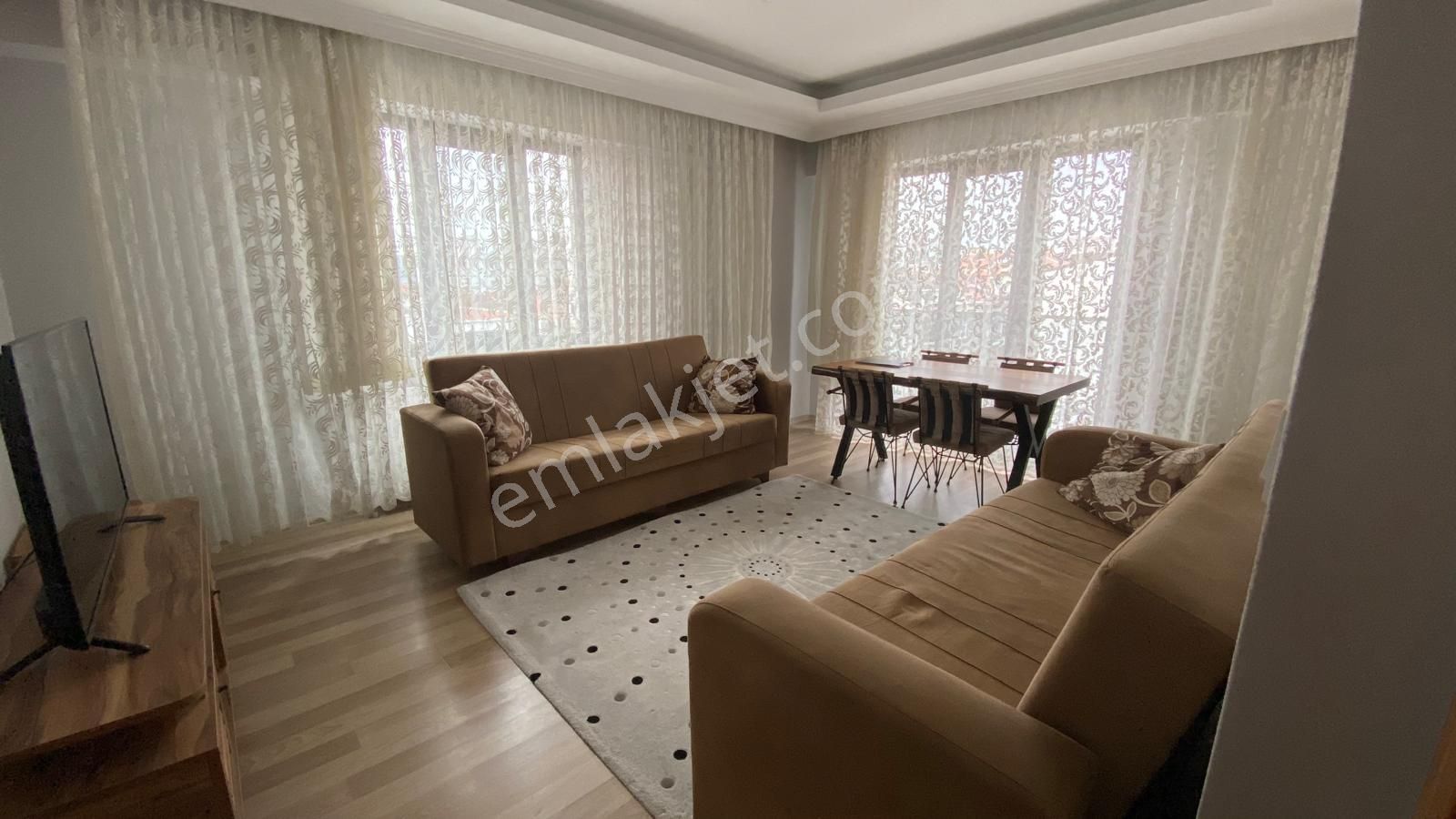 Bağcılar Demirkapı Kiralık Daire Ertuğdan Site İçerisinde 7/24 Güvenlikli Eşyalı Kiralık Daire