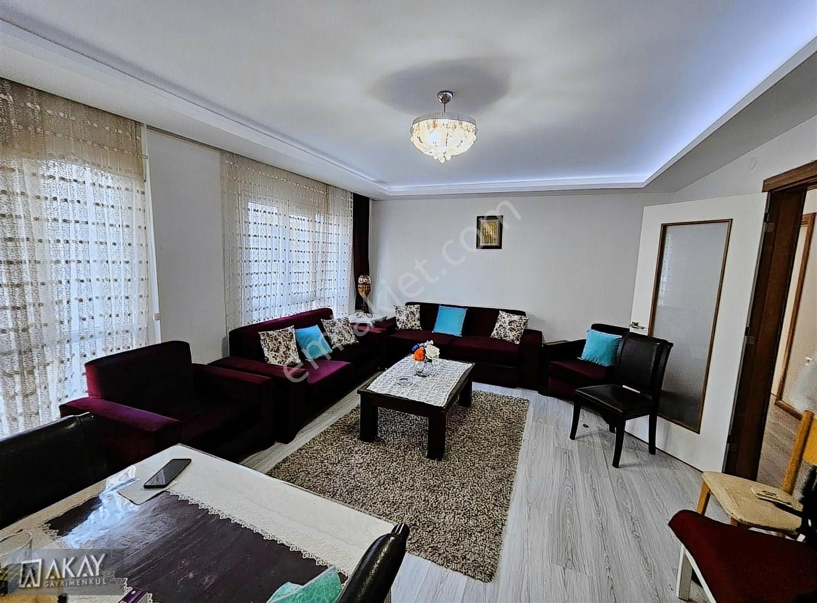 Söke Atatürk Satılık Daire ATATÜRK MAHALLESİNDE SATILIK 3+1 DOĞALGAZLI DAİRE