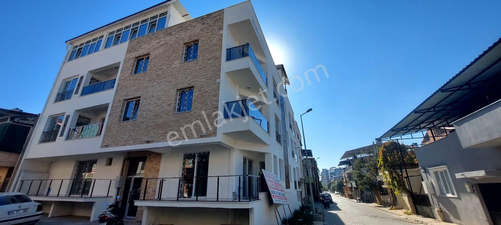 Nazilli Yeşil Kiralık Daire  devlet hastanesine yakın sıfır  binada 2+1