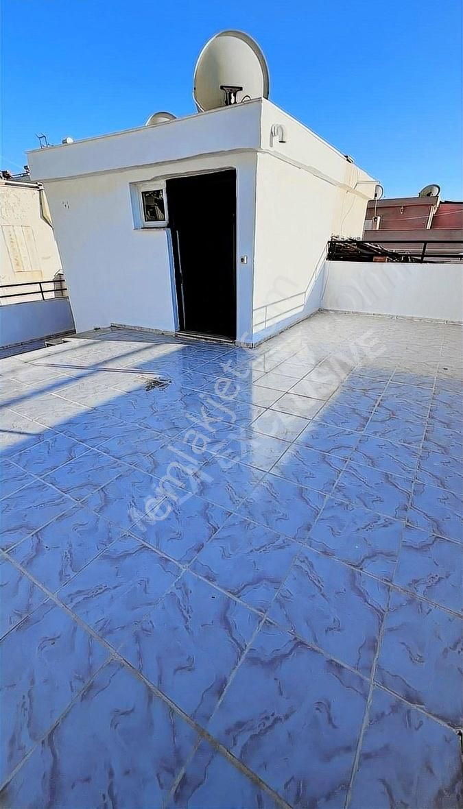 Kuşadası Kadınlar Denizi Satılık Villa KADINLAR DENİZİ MEVKİİNDE DENİZE YÜRÜME MESAFESİNDE 4+2 YAZLIK