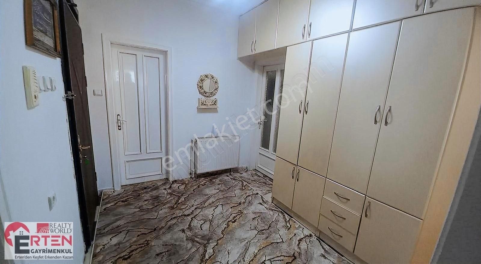 Şehitkamil Sarıgüllük Satılık Daire GAZİANTEP SARIGÜLLÜK'TE MERKEZİ KONUMDA, SATILIK 3+1 DAİRE