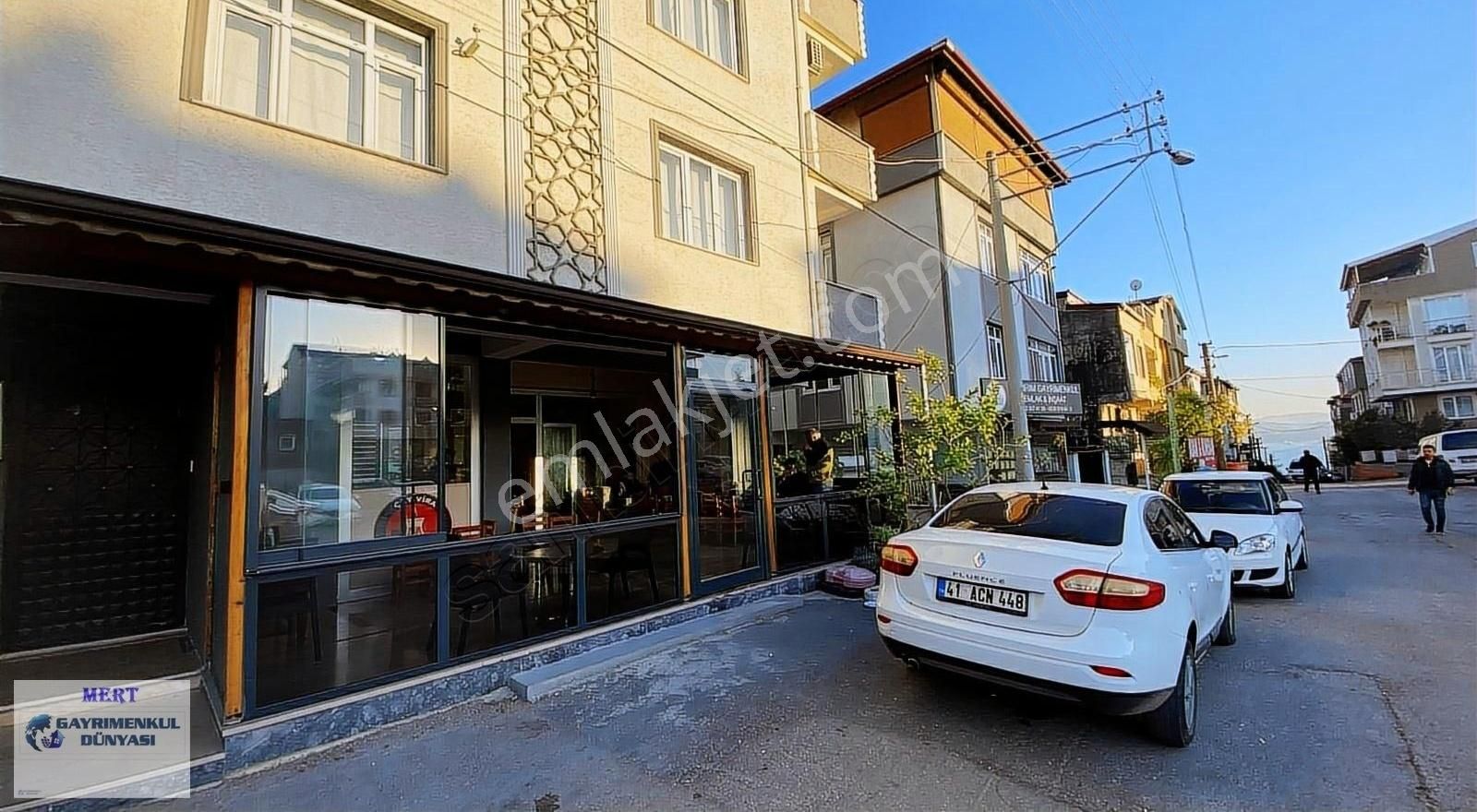 Darıca Fevzi Çakmak Devren Kafe & Bar BOL KAZANÇLI DEVREN KIRALIK CAFE BÜFE CADDE ÜSTÜ