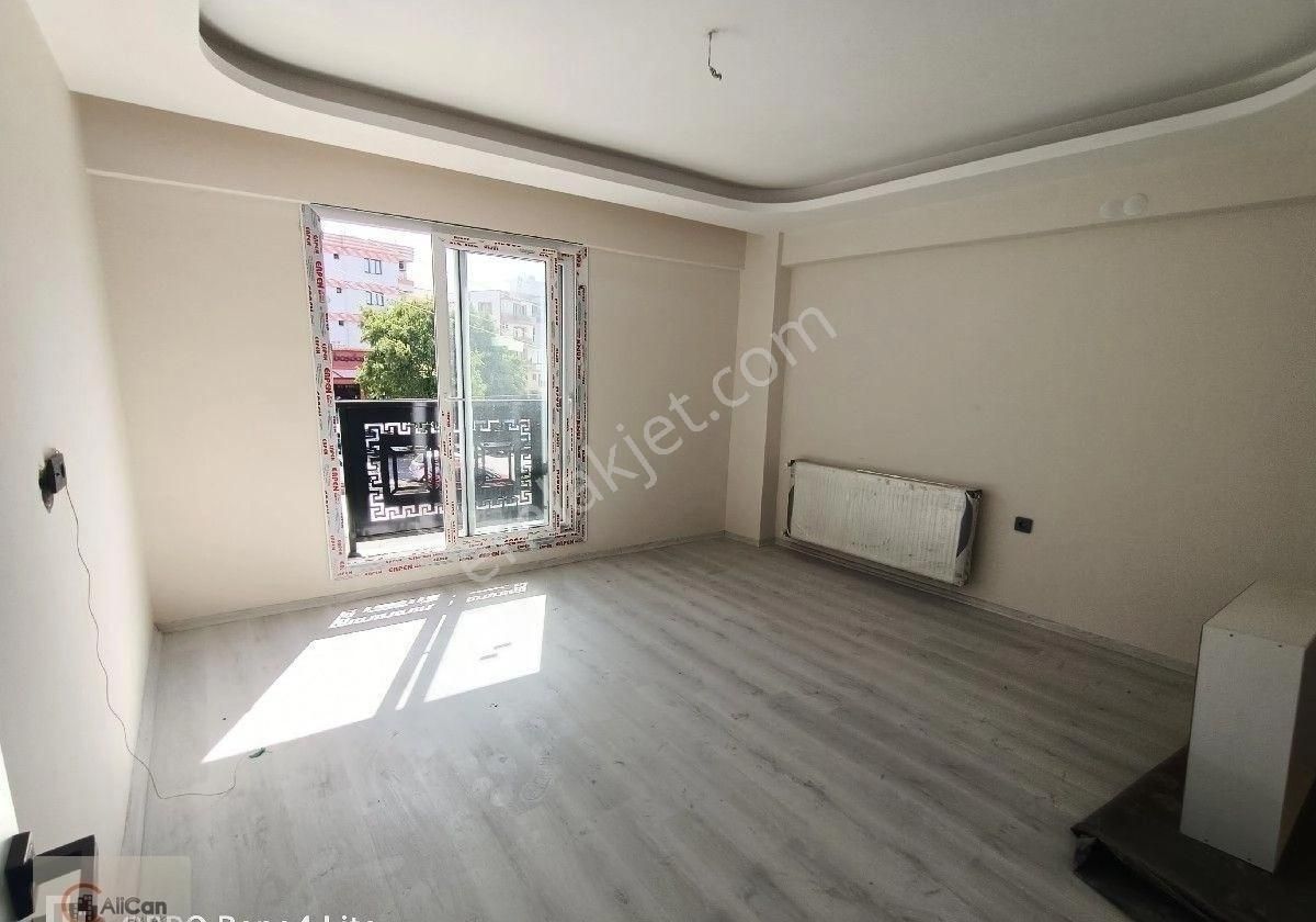 Buca Çamlık Satılık Daire ÇAMLIK MAH BAŞTAS MARKET KARSİSİ 3+1 SATILİK DAİRE