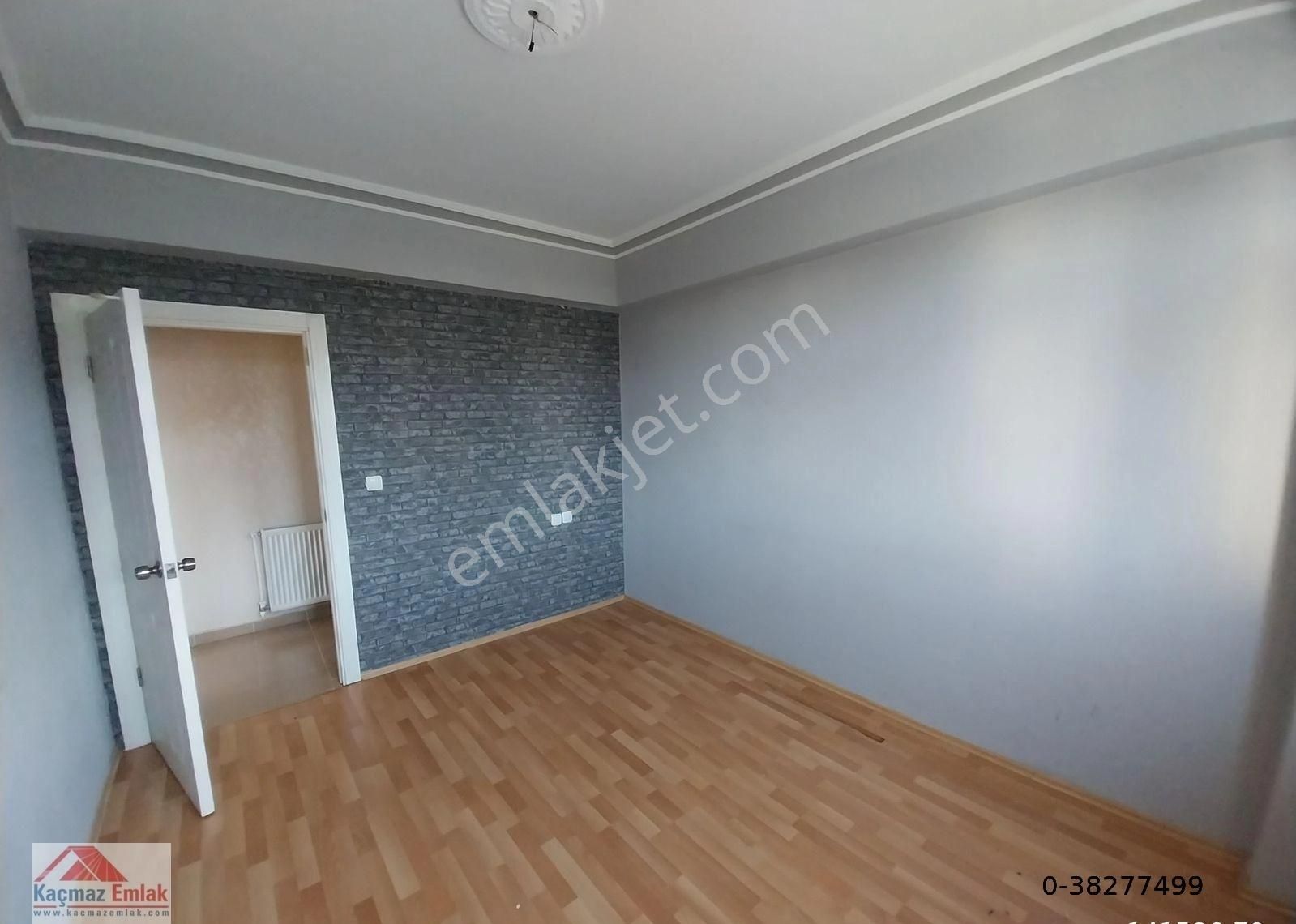 Ankara Polatlı Kiralık Daire POLATLI ŞENTEPE MAHALLESİ SOL TARAFTA KİRALIK 3+1 DAİRE