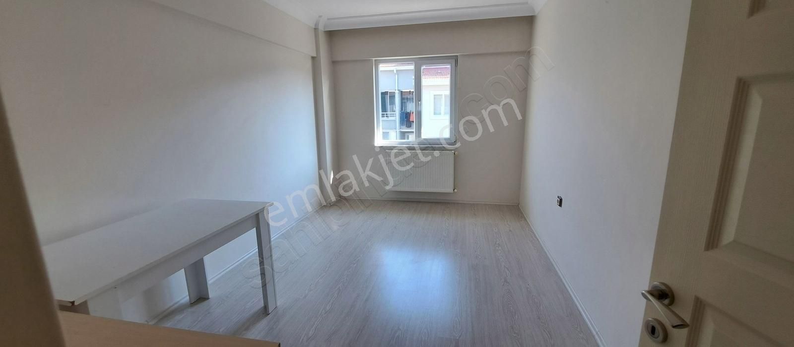 Serdivan Arabacıalanı Kiralık Daire SERDİVAN ÇAĞLAYAN 5 SİTESİNDE 170 M2 BAKIMLI KİRALIK 4+1 DUBLEKS