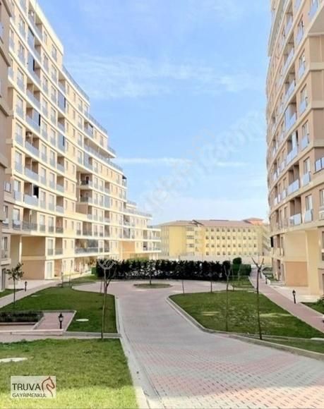 Pendik Yayalar Satılık Daire SELECTİVE PORT HAVUZ CEPHE 70 m2 GENİŞ 1+1 SATILIK DAİRE