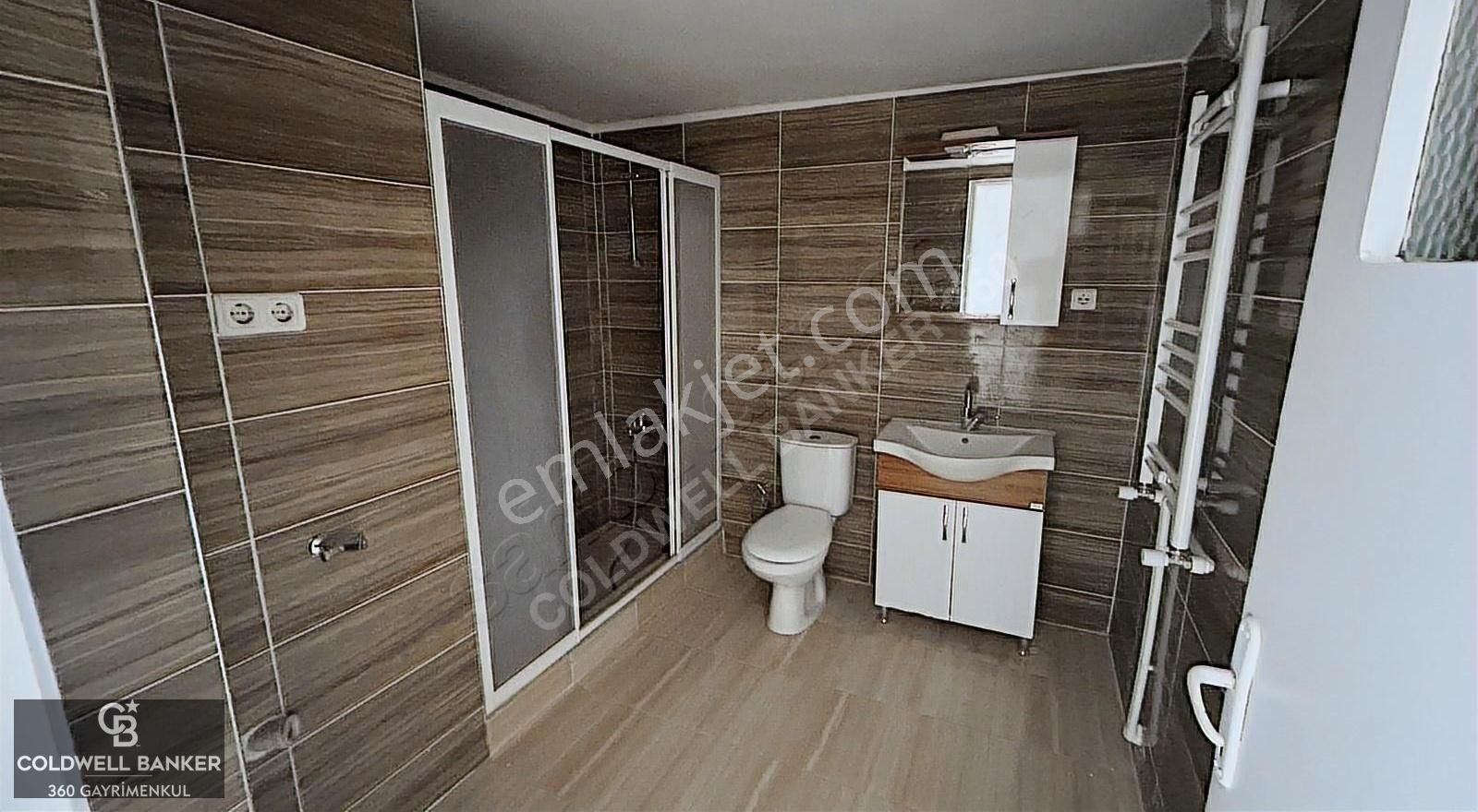 Bayraklı Postacılar Site İçerisinde Kiralık Daire Postacılar mahallesinde Girne caddesine yakın Kiralık 3+1 daire