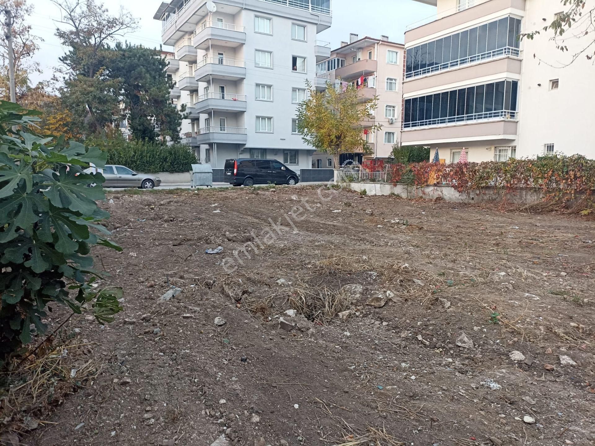 Çiftlikköy Sahil Satılık Konut İmarlı  YALOVA ÇİFTLİKKÖY SAHİL'DE 4 KAT İMARLI 450 M2 İMARLI ARSA...!