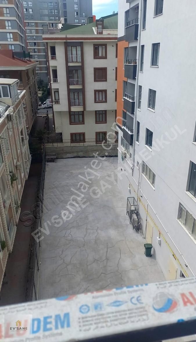 Küçükçekmece Halkalı Merkez Satılık Daire EV'SANE GAYRİMENKUL'DEN SARAY KONUTLARI 2 SATILIK 2+1 DAİRE