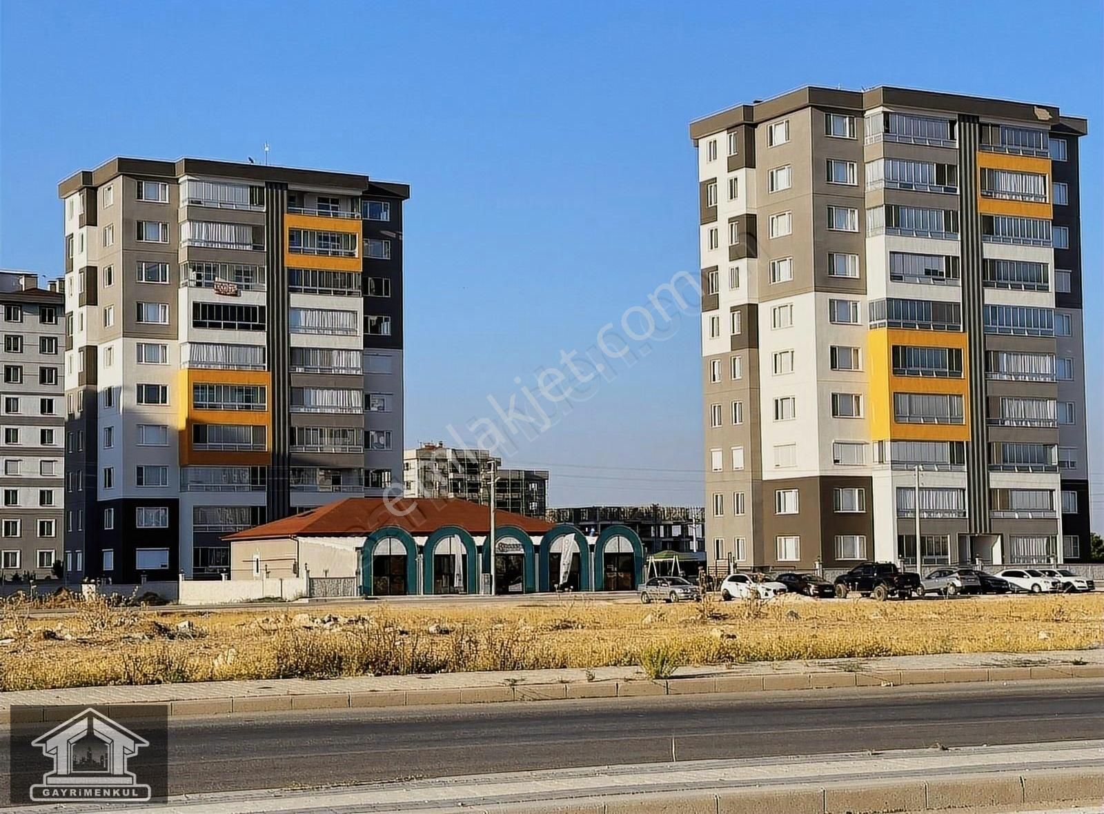 Karaman Merkez Pirireis Satılık Daire TALHA TOZDUMANDAN KARAMAN YENİŞEHİR VERADA FIRSAT 4+1 DAİRE