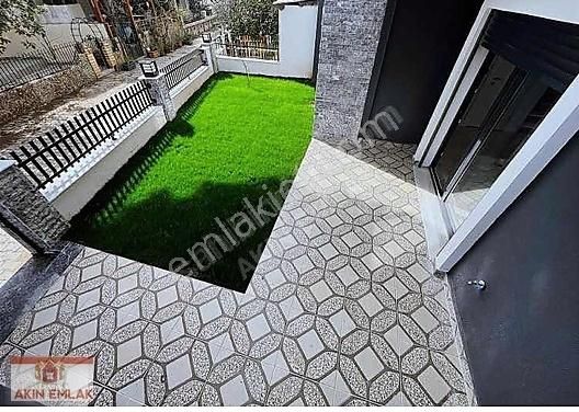 Denize Sadece 50 Metre - Görsel 2