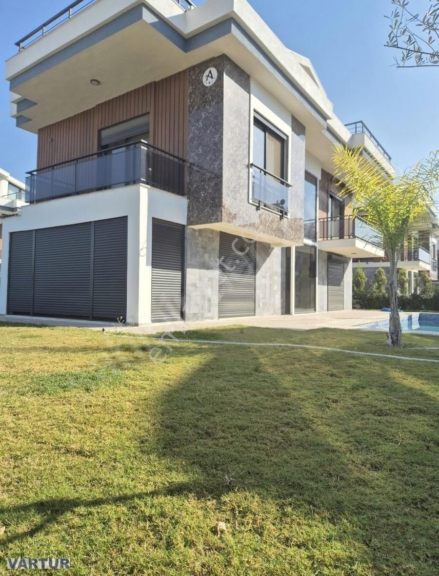 Çiftlikköy De Satılık 4+1 Lüx Villa - Görsel 7