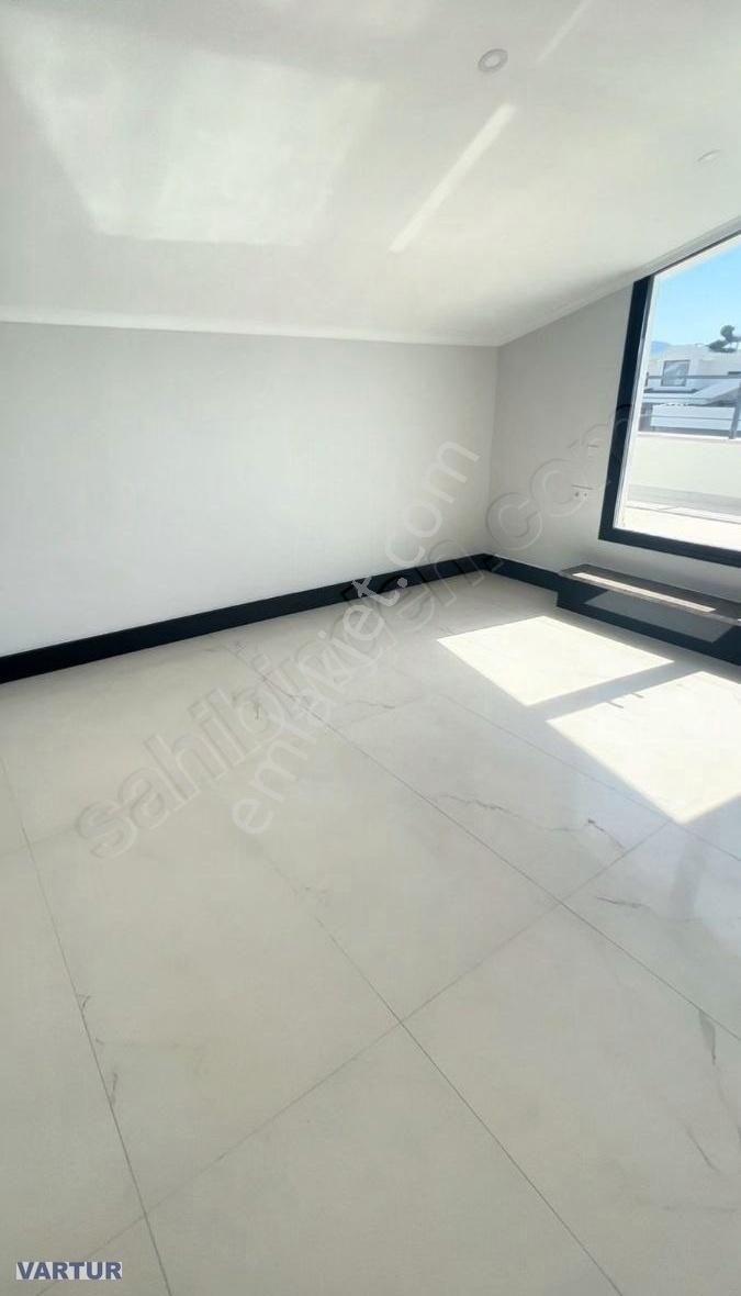 Çiftlikköy De Satılık 4+1 Lüx Villa - Görsel 23