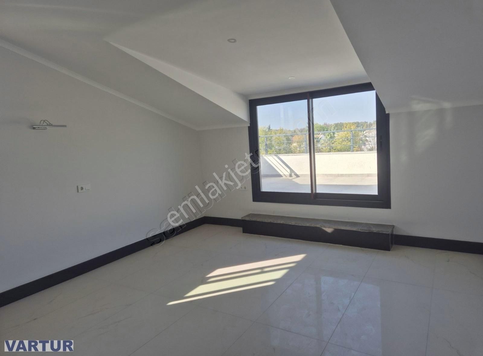 Çiftlikköy De Satılık 4+1 Lüx Villa - Görsel 22