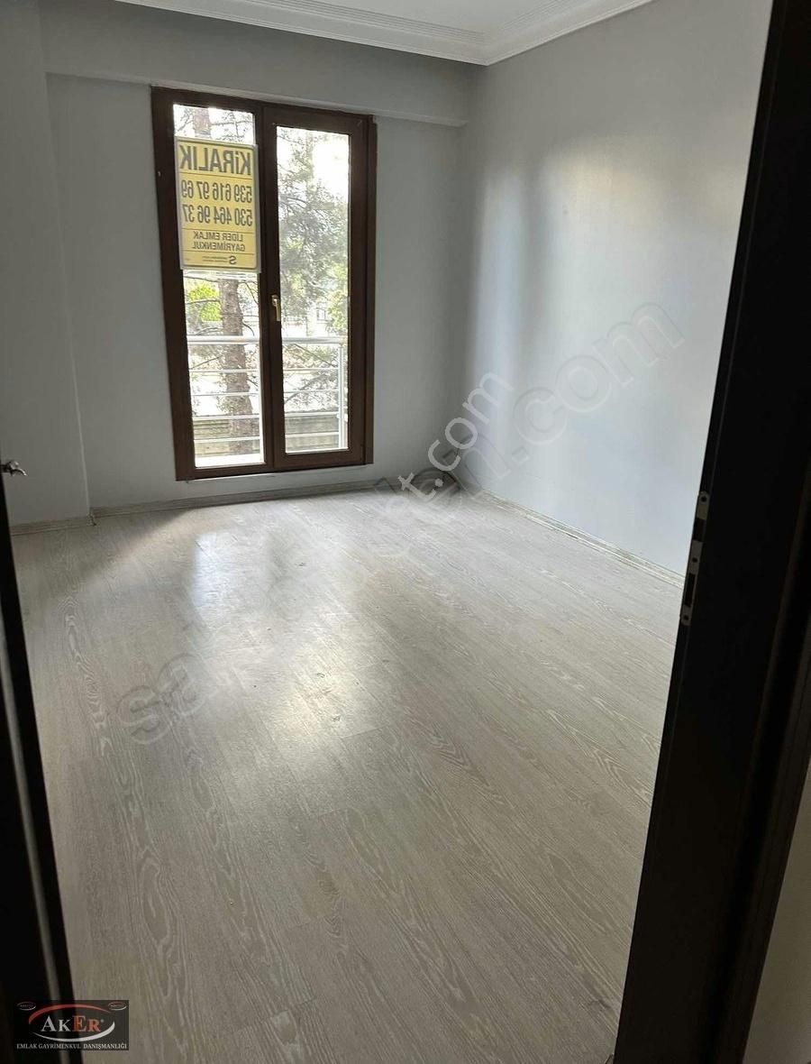 Akyazı Cumhuriyet Kiralık Daire AKER EMLAKTAN LÜX 3+1 DAİRE