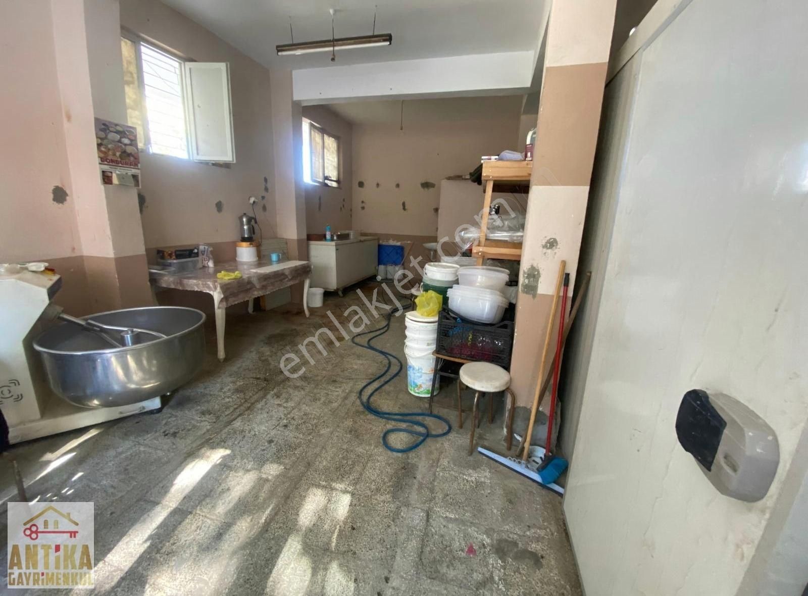 Antika Gayrimenkul'den Anafartalar Mahallesinde Satılık Dükkan - Görsel 7