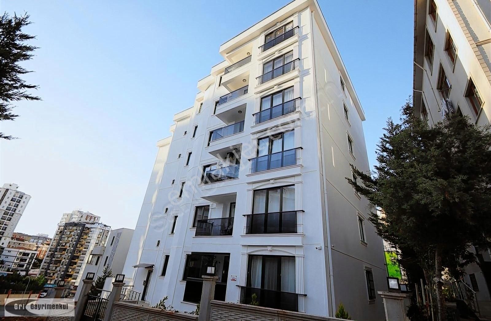 Tuzla Aydınlı Satılık Daire GRİ'DEN AYDINLI MERKEZDE 3+1 110m2 EBEVEYN BANYOLU LÜKS DAİRE !!