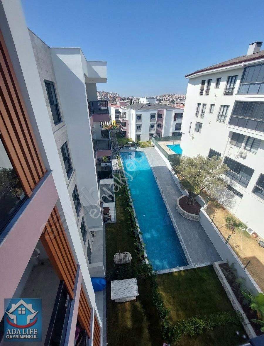 Kuşadası İkiçeşmelik Satılık Daire GARAJ ARKASINDA ULTRA REZIDANS 2+1 DAİRE