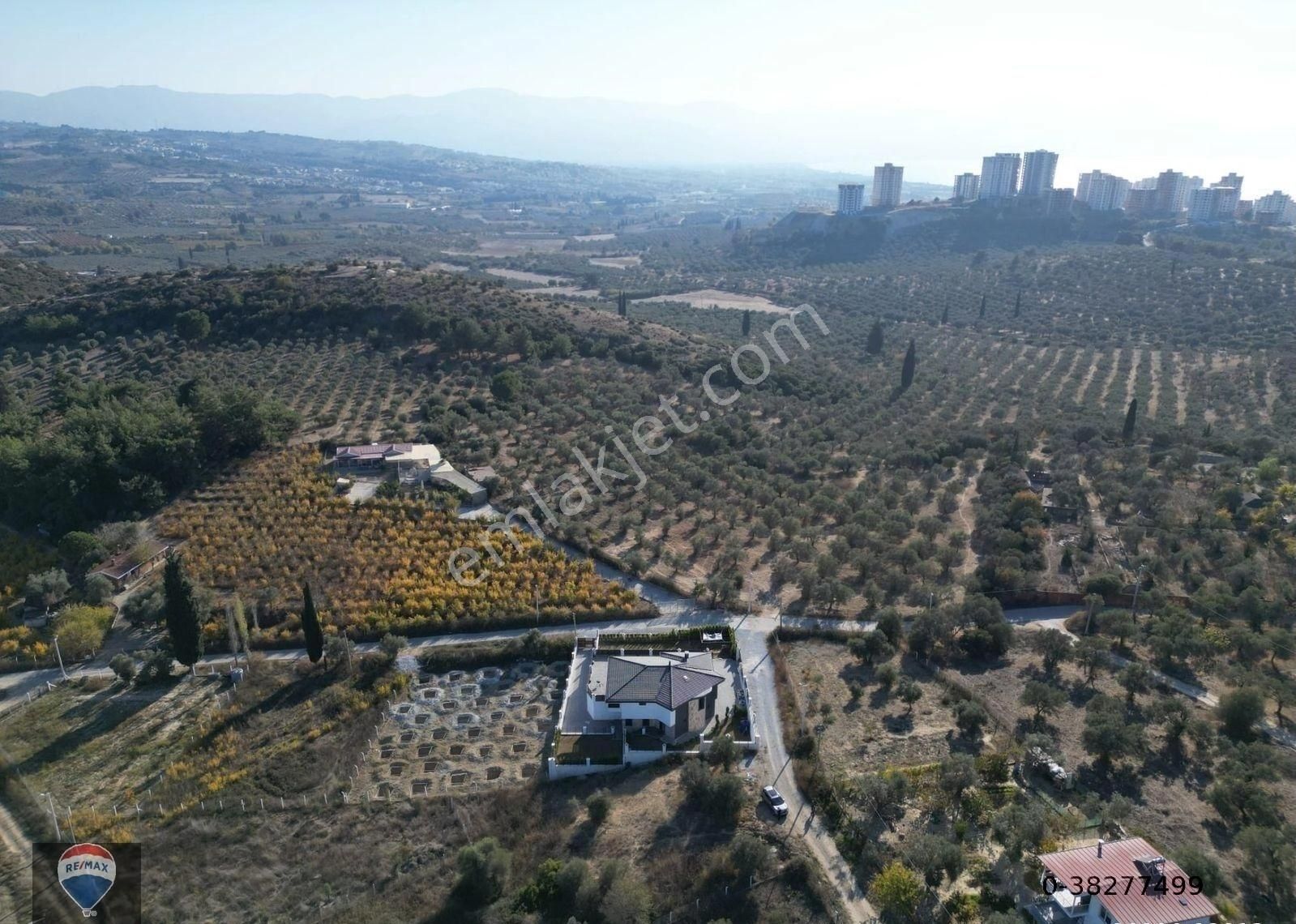 Kuşadası Değirmendere Satılık Konut İmarlı Malikane Amarlı Arsa