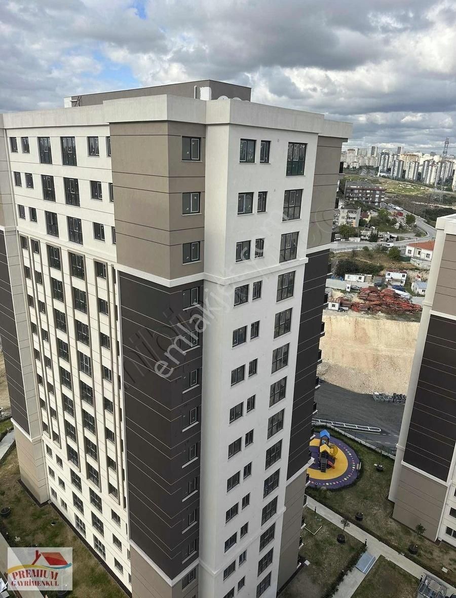 Başakşehir Güvercintepe Satılık Daire KAYAPARK SAKURA EVLERİNDE SATILIK BOŞ SIFIR 2+1 DAİRE 95m2