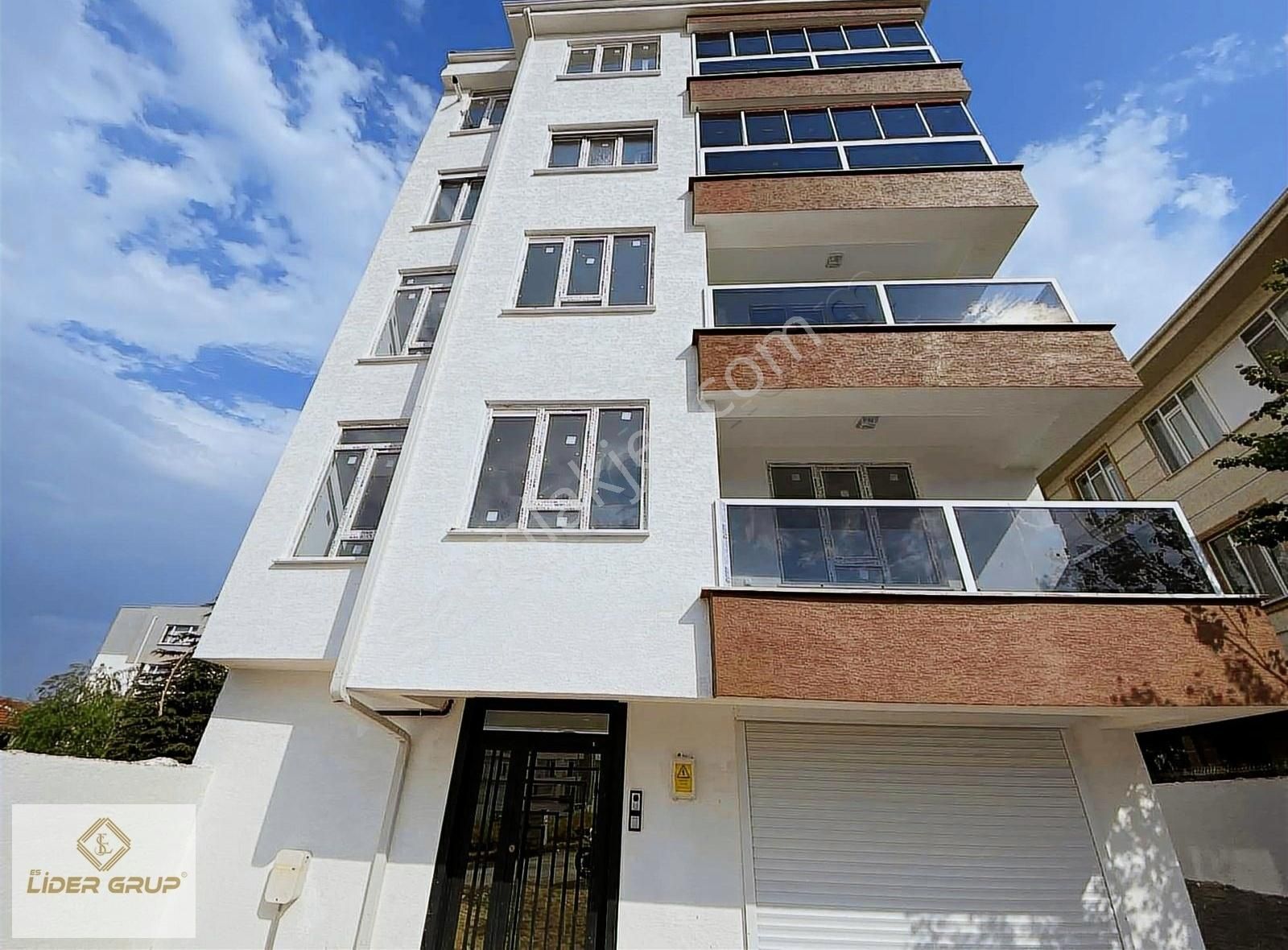 Odunpazarı Emek Satılık Daire Emek'te Satılık 92m² Ayrık Nizam Daire