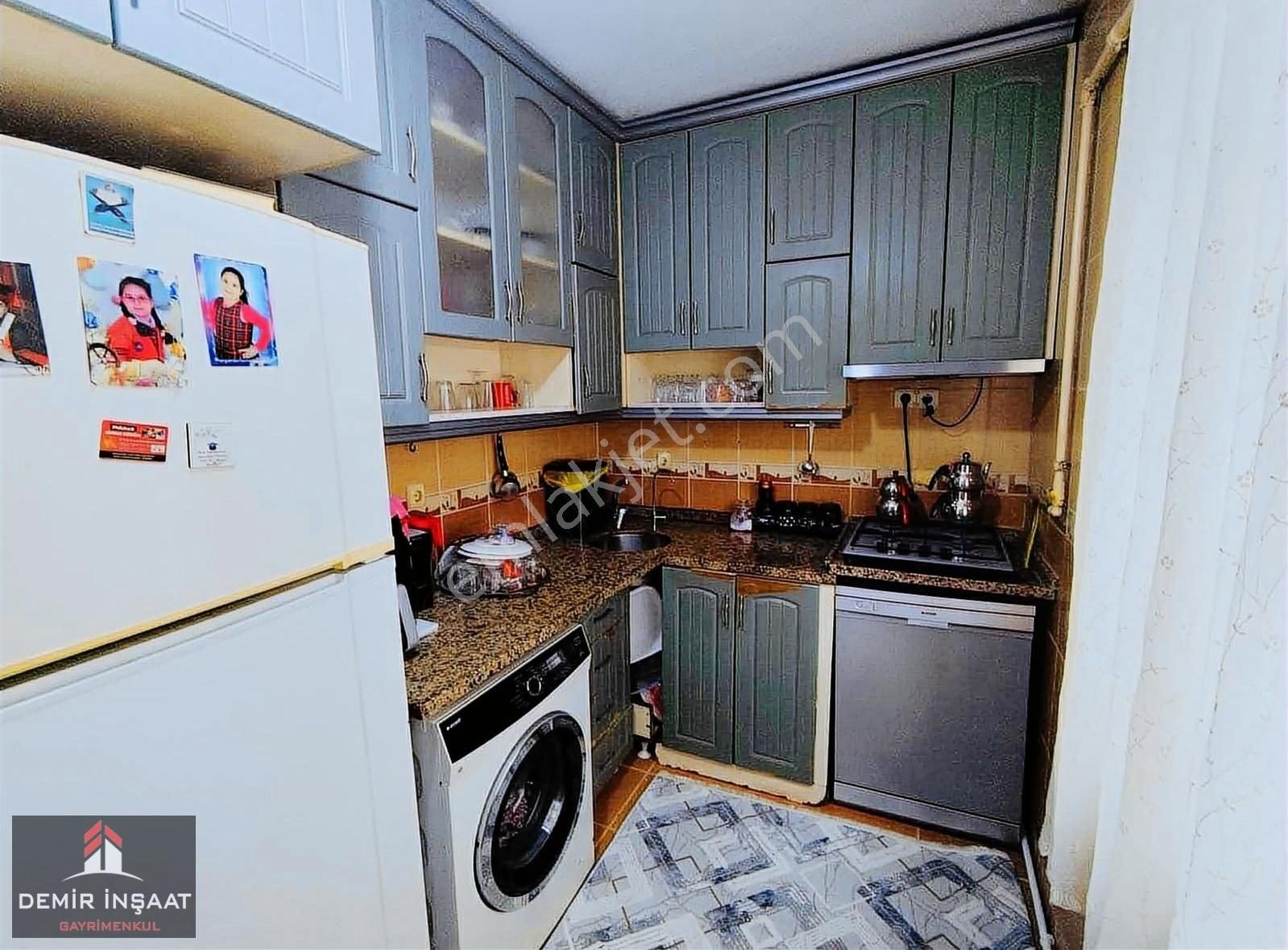 Sultangazi Sultançiftliği Satılık Daire DEMİR İNŞAATTAN SULTANÇİFTLİĞİ MH SATILIK 2+1 100M² 3KAT DAİRE