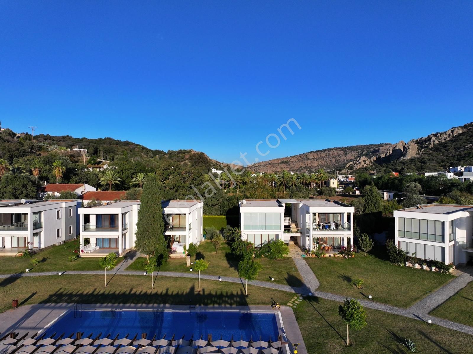 Bodrum Yalıkavak Satılık Daire  Bodrum Gökçebel'de Satılık Site İçerisinde 2+1 Bahçe Katı Daire