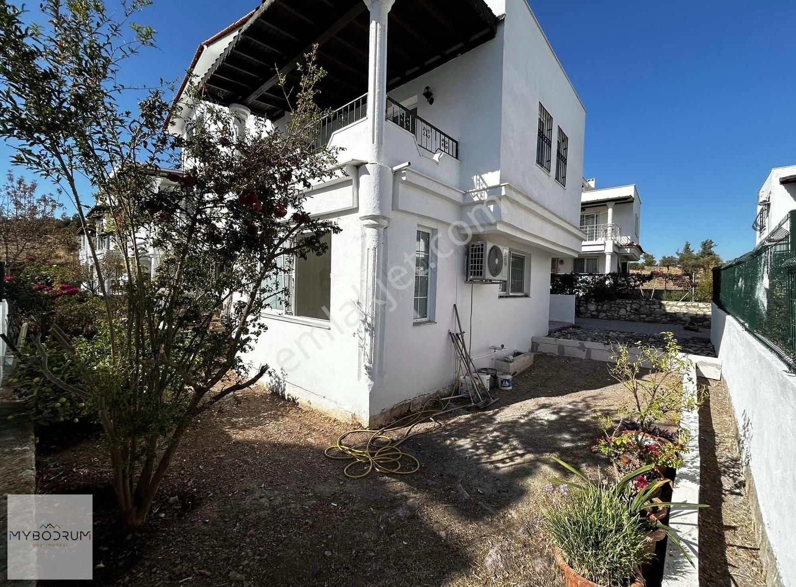 Bodrum Mumcular Satılık Villa Bodrum Mumcular Satılık Komple Yenilenmiş 3+1 Tripleks Villa