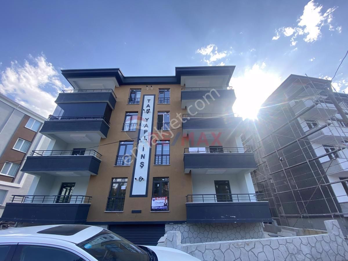 Erzincan Merkez Hocabey Satılık Daire REMAX/DEM'DEN HOCABEY MAH. SATILIK 2+1 DAİRE