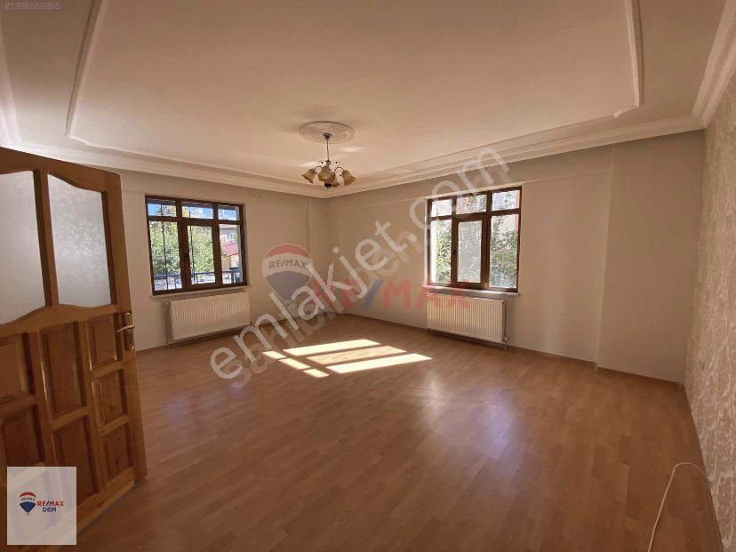 Erzincan Merkez Bahçelievler Kiralık Daire REMAX/DEM'DEN BAHÇELİEVLER MAHALLESİ 4+1 KİRALIK GENİŞ DAİRE