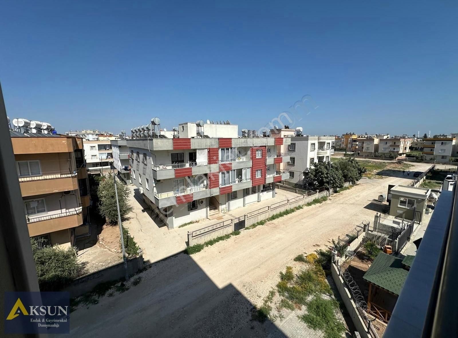 Tarsus Öğretmenler Satılık Daire AKSUNDAN ÖĞRETMENLER MAHALLESİNDE 3+1 LÜKS DAİRE