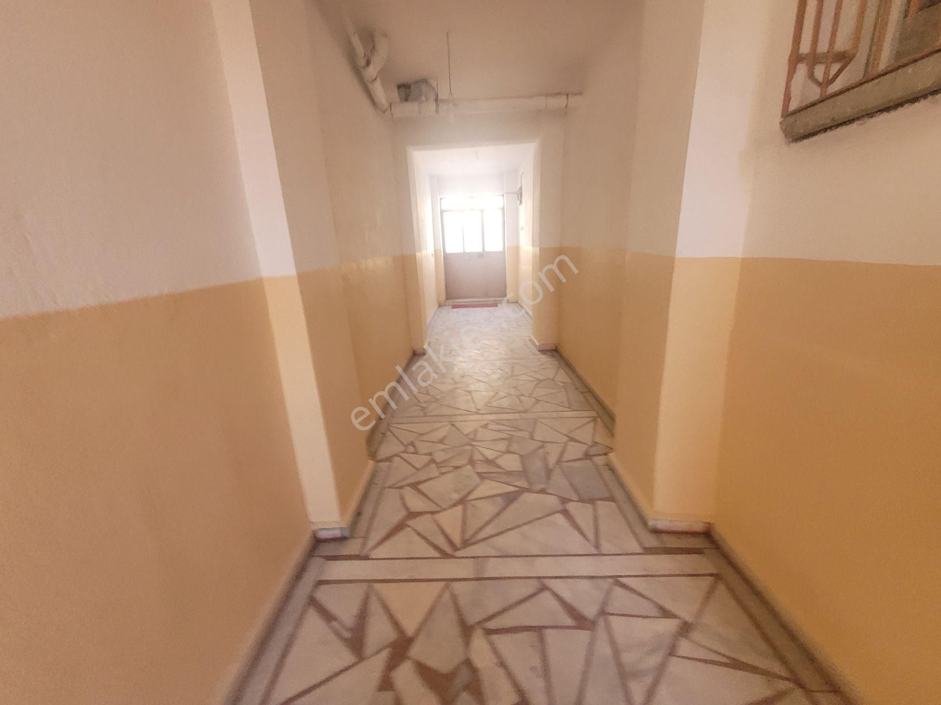 İlbey // Şuhut Cumhuriyet Cad.de Dükkan+1 Daireli Müstakil Bina - Görsel 21