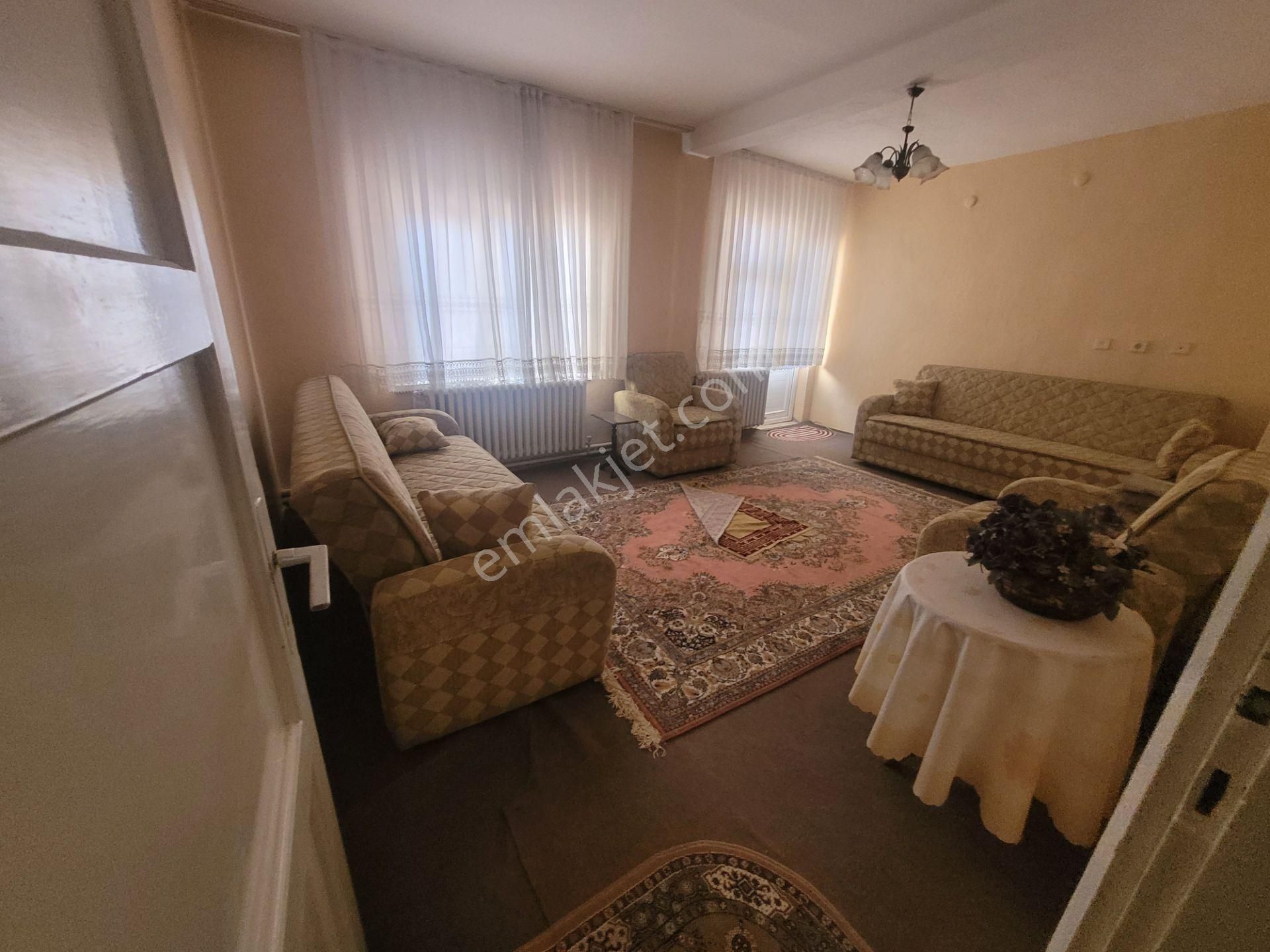 İlbey // Şuhut Cumhuriyet Cad.de Dükkan+1 Daireli Müstakil Bina - Görsel 12